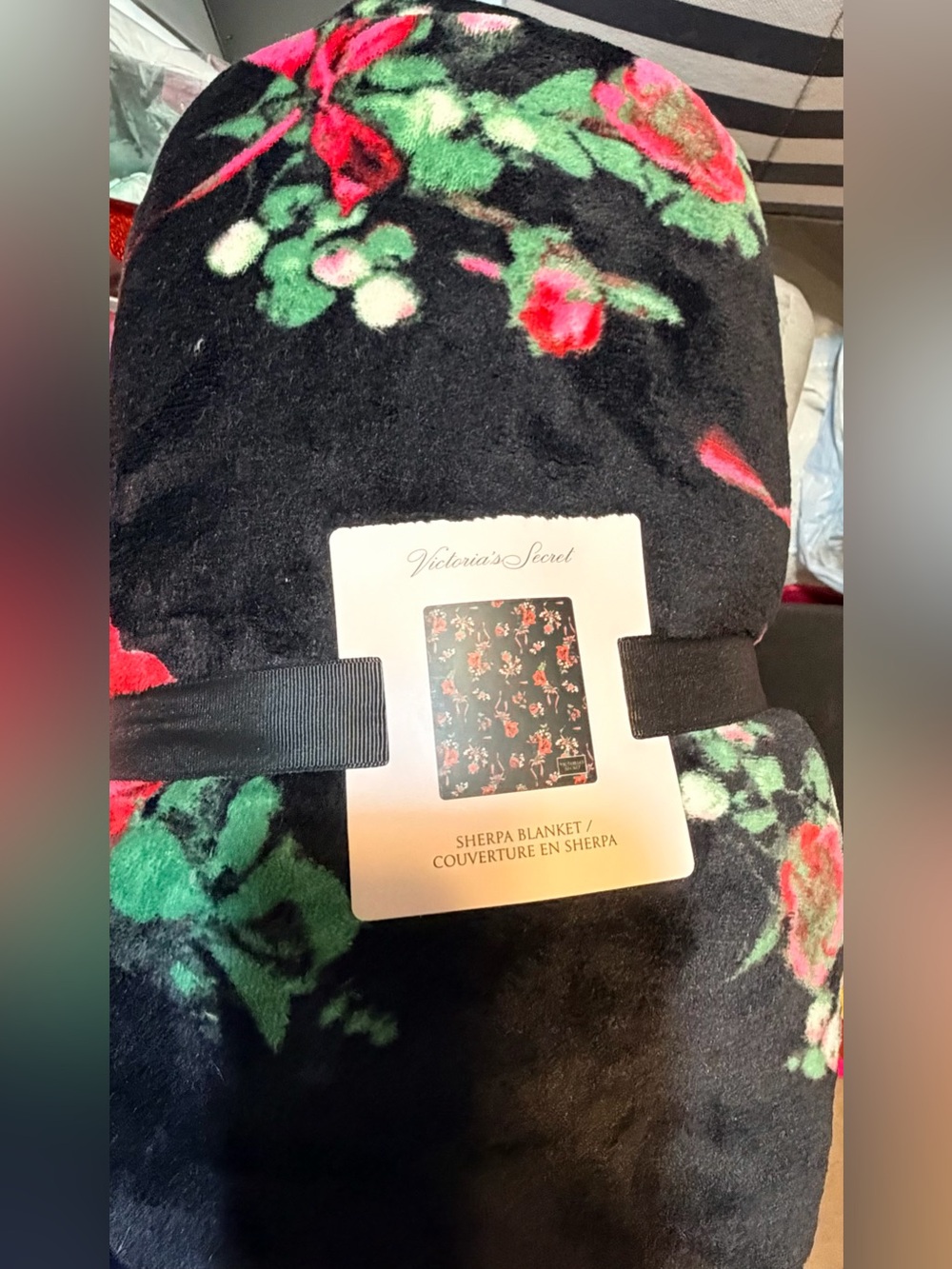 Victorias Secret Fleece and Sherpa Throw NWT